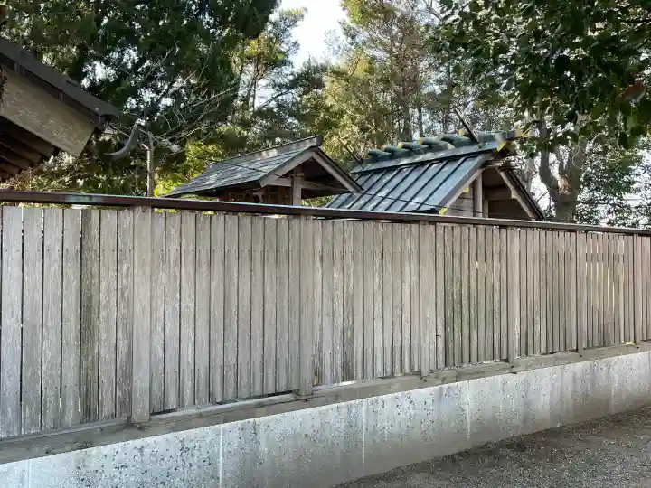 畠田神社の{uncategorized: "未分類", other: "その他", undefined: "問題あり", building: "その他建物", grave: "お墓", sacred_gate: "鳥居", guardian: "狛犬", statue: "像", buddha: "仏像", history: "歴史", nature: "自然", garden: "庭園", animal: "動物", pagoda: "塔", temizu: "手水舎", mountain_gate: "山門・神門", sanctuary: "本殿・本堂", subordinate: "末社・摂社", art: "芸術", scenery: "景色", jizo: "地蔵", ema: "絵馬", goshuin: "御朱印", omikuji: "おみくじ", items: "授与品その他", amulet: "お守り", goshuincho: "御朱印帳", eats: "食事", festival: "お祭り", votive_dance: "神楽", shichigosan: "七五三参", wedding: "結婚式", experience: "体験その他", initially: "初詣", around: "周辺", anti_infection: "感染症対策"}
