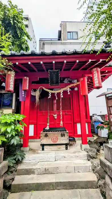 装束稲荷神社（王子稲荷神社境外摂社）の本殿