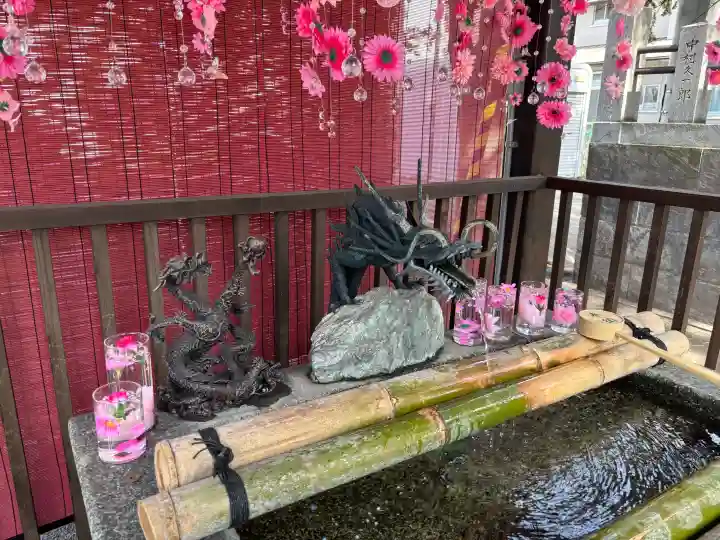 豊平神社の{uncategorized: "未分類", other: "その他", undefined: "問題あり", building: "その他建物", grave: "お墓", sacred_gate: "鳥居", guardian: "狛犬", statue: "像", buddha: "仏像", history: "歴史", nature: "自然", garden: "庭園", animal: "動物", pagoda: "塔", temizu: "手水舎", mountain_gate: "山門・神門", sanctuary: "本殿・本堂", subordinate: "末社・摂社", art: "芸術", scenery: "景色", jizo: "地蔵", ema: "絵馬", goshuin: "御朱印", omikuji: "おみくじ", items: "授与品その他", amulet: "お守り", goshuincho: "御朱印帳", eats: "食事", festival: "お祭り", votive_dance: "神楽", shichigosan: "七五三参", wedding: "結婚式", experience: "体験その他", initially: "初詣", around: "周辺", anti_infection: "感染症対策"}