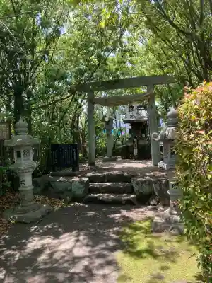 美具久留御魂神社の{uncategorized: "未分類", other: "その他", undefined: "問題あり", building: "その他建物", grave: "お墓", sacred_gate: "鳥居", guardian: "狛犬", statue: "像", buddha: "仏像", history: "歴史", nature: "自然", garden: "庭園", animal: "動物", pagoda: "塔", temizu: "手水舎", mountain_gate: "山門・神門", sanctuary: "本殿・本堂", subordinate: "末社・摂社", art: "芸術", scenery: "景色", jizo: "地蔵", ema: "絵馬", goshuin: "御朱印", omikuji: "おみくじ", items: "授与品その他", amulet: "お守り", goshuincho: "御朱印帳", eats: "食事", festival: "お祭り", votive_dance: "神楽", shichigosan: "七五三参", wedding: "結婚式", experience: "体験その他", initially: "初詣", around: "周辺", anti_infection: "感染症対策"}