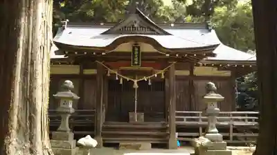 諏訪神社の本殿・本堂