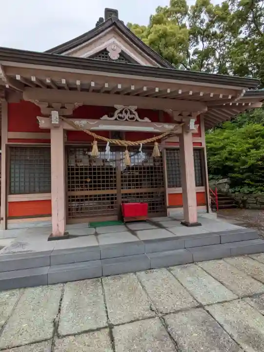 今山八幡宮の{uncategorized: "未分類", other: "その他", undefined: "問題あり", building: "その他建物", grave: "お墓", sacred_gate: "鳥居", guardian: "狛犬", statue: "像", buddha: "仏像", history: "歴史", nature: "自然", garden: "庭園", animal: "動物", pagoda: "塔", temizu: "手水舎", mountain_gate: "山門・神門", sanctuary: "本殿・本堂", subordinate: "末社・摂社", art: "芸術", scenery: "景色", jizo: "地蔵", ema: "絵馬", goshuin: "御朱印", omikuji: "おみくじ", items: "授与品その他", amulet: "お守り", goshuincho: "御朱印帳", eats: "食事", festival: "お祭り", votive_dance: "神楽", shichigosan: "七五三参", wedding: "結婚式", experience: "体験その他", initially: "初詣", around: "周辺", anti_infection: "感染症対策"}
