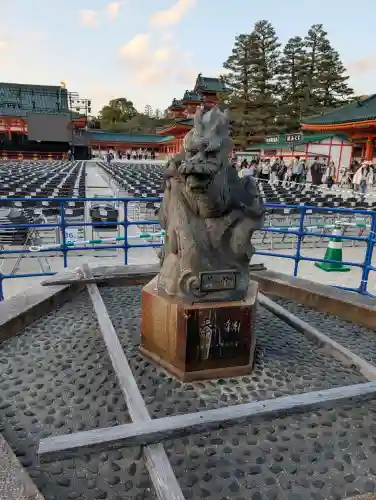 平安神宮の{uncategorized: "未分類", other: "その他", undefined: "問題あり", building: "その他建物", grave: "お墓", sacred_gate: "鳥居", guardian: "狛犬", statue: "像", buddha: "仏像", history: "歴史", nature: "自然", garden: "庭園", animal: "動物", pagoda: "塔", temizu: "手水舎", mountain_gate: "山門・神門", sanctuary: "本殿・本堂", subordinate: "末社・摂社", art: "芸術", scenery: "景色", jizo: "地蔵", ema: "絵馬", goshuin: "御朱印", omikuji: "おみくじ", items: "授与品その他", amulet: "お守り", goshuincho: "御朱印帳", eats: "食事", festival: "お祭り", votive_dance: "神楽", shichigosan: "七五三参", wedding: "結婚式", experience: "体験その他", initially: "初詣", around: "周辺", anti_infection: "感染症対策"}