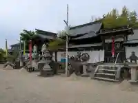 三大神社の{uncategorized: "未分類", other: "その他", undefined: "問題あり", building: "その他建物", grave: "お墓", sacred_gate: "鳥居", guardian: "狛犬", statue: "像", buddha: "仏像", history: "歴史", nature: "自然", garden: "庭園", animal: "動物", pagoda: "塔", temizu: "手水舎", mountain_gate: "山門・神門", sanctuary: "本殿・本堂", subordinate: "末社・摂社", art: "芸術", scenery: "景色", jizo: "地蔵", ema: "絵馬", goshuin: "御朱印", omikuji: "おみくじ", items: "授与品その他", amulet: "お守り", goshuincho: "御朱印帳", eats: "食事", festival: "お祭り", votive_dance: "神楽", shichigosan: "七五三参", wedding: "結婚式", experience: "体験その他", initially: "初詣", around: "周辺", anti_infection: "感染症対策"}
