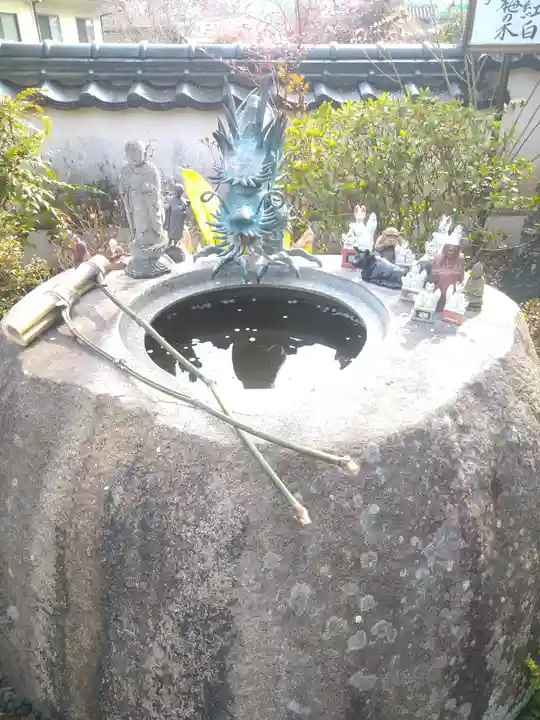 観照寺の手水舎