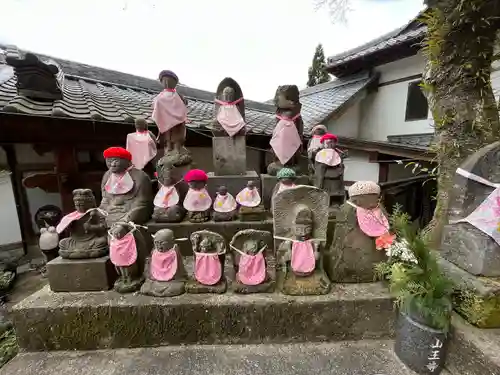 山王寺の地蔵