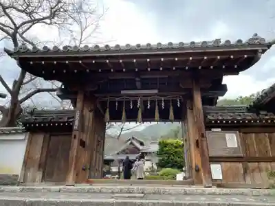 毘沙門堂門跡の山門・神門