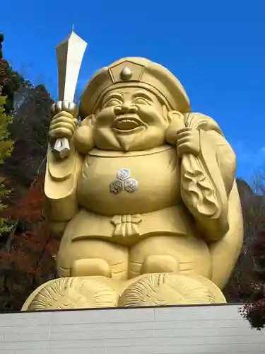 中之嶽神社の像