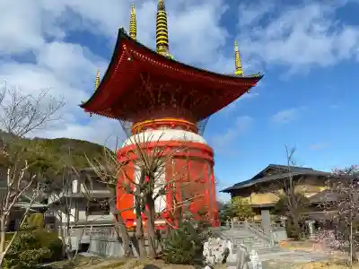 八浄寺の{uncategorized: "未分類", other: "その他", undefined: "問題あり", building: "その他建物", grave: "お墓", sacred_gate: "鳥居", guardian: "狛犬", statue: "像", buddha: "仏像", history: "歴史", nature: "自然", garden: "庭園", animal: "動物", pagoda: "塔", temizu: "手水舎", mountain_gate: "山門・神門", sanctuary: "本殿・本堂", subordinate: "末社・摂社", art: "芸術", scenery: "景色", jizo: "地蔵", ema: "絵馬", goshuin: "御朱印", omikuji: "おみくじ", items: "授与品その他", amulet: "お守り", goshuincho: "御朱印帳", eats: "食事", festival: "お祭り", votive_dance: "神楽", shichigosan: "七五三参", wedding: "結婚式", experience: "体験その他", initially: "初詣", around: "周辺", anti_infection: "感染症対策"}