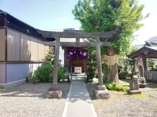筑土八幡神社の鳥居