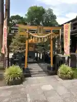 亀ケ池八幡宮の末社・摂社