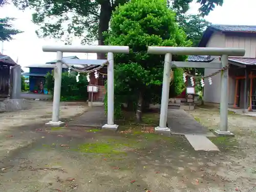 石井神社の鳥居