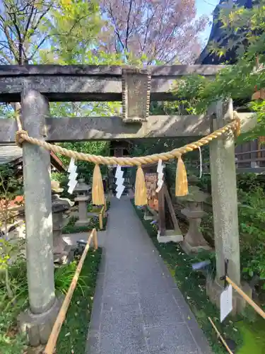 行田八幡神社の末社・摂社