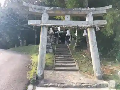 赤猪岩神社の鳥居