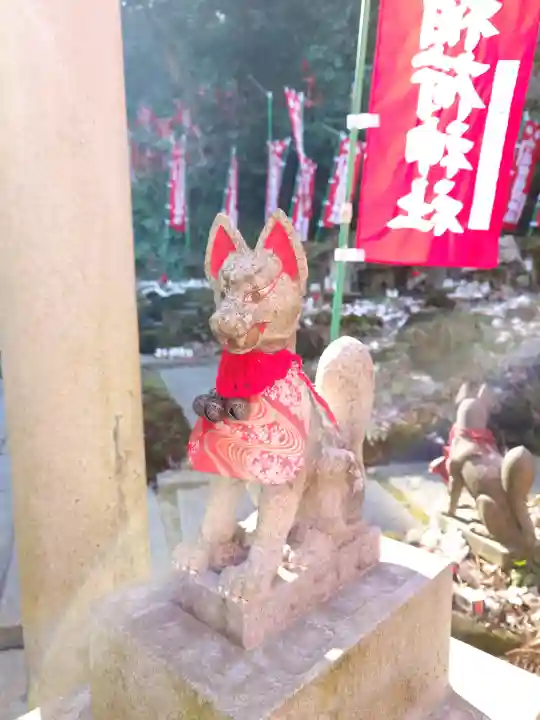 佐助稲荷神社の{uncategorized: "未分類", other: "その他", undefined: "問題あり", building: "その他建物", grave: "お墓", sacred_gate: "鳥居", guardian: "狛犬", statue: "像", buddha: "仏像", history: "歴史", nature: "自然", garden: "庭園", animal: "動物", pagoda: "塔", temizu: "手水舎", mountain_gate: "山門・神門", sanctuary: "本殿・本堂", subordinate: "末社・摂社", art: "芸術", scenery: "景色", jizo: "地蔵", ema: "絵馬", goshuin: "御朱印", omikuji: "おみくじ", items: "授与品その他", amulet: "お守り", goshuincho: "御朱印帳", eats: "食事", festival: "お祭り", votive_dance: "神楽", shichigosan: "七五三参", wedding: "結婚式", experience: "体験その他", initially: "初詣", around: "周辺", anti_infection: "感染症対策"}