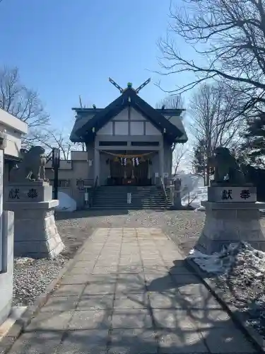 西岡八幡宮の{uncategorized: "未分類", other: "その他", undefined: "問題あり", building: "その他建物", grave: "お墓", sacred_gate: "鳥居", guardian: "狛犬", statue: "像", buddha: "仏像", history: "歴史", nature: "自然", garden: "庭園", animal: "動物", pagoda: "塔", temizu: "手水舎", mountain_gate: "山門・神門", sanctuary: "本殿・本堂", subordinate: "末社・摂社", art: "芸術", scenery: "景色", jizo: "地蔵", ema: "絵馬", goshuin: "御朱印", omikuji: "おみくじ", items: "授与品その他", amulet: "お守り", goshuincho: "御朱印帳", eats: "食事", festival: "お祭り", votive_dance: "神楽", shichigosan: "七五三参", wedding: "結婚式", experience: "体験その他", initially: "初詣", around: "周辺", anti_infection: "感染症対策"}