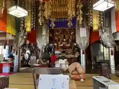 宝珠寺の本殿