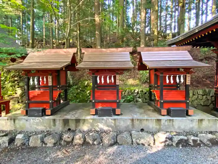 三峯神社の末社・摂社