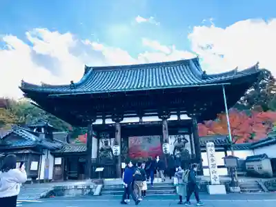 石山寺の山門・神門