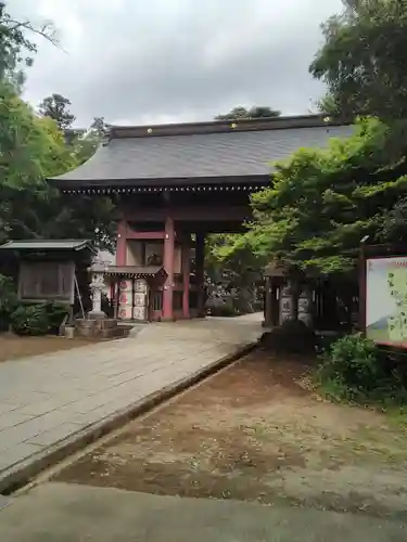 大宝八幡宮の山門・神門