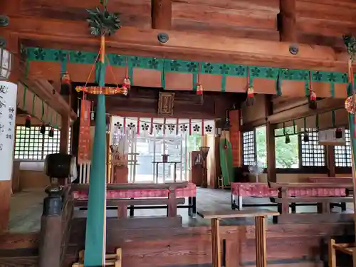 於保多神社の本殿