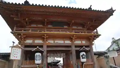 総持寺の山門・神門