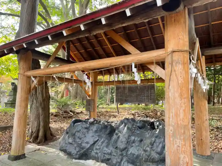 深川神社の手水舎