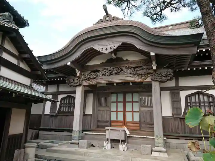 日蓮宗龍口山本龍寺の本殿・本堂