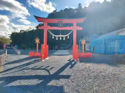 釣石神社の{uncategorized: "未分類", other: "その他", undefined: "問題あり", building: "その他建物", grave: "お墓", sacred_gate: "鳥居", guardian: "狛犬", statue: "像", buddha: "仏像", history: "歴史", nature: "自然", garden: "庭園", animal: "動物", pagoda: "塔", temizu: "手水舎", mountain_gate: "山門・神門", sanctuary: "本殿・本堂", subordinate: "末社・摂社", art: "芸術", scenery: "景色", jizo: "地蔵", ema: "絵馬", goshuin: "御朱印", omikuji: "おみくじ", items: "授与品その他", amulet: "お守り", goshuincho: "御朱印帳", eats: "食事", festival: "お祭り", votive_dance: "神楽", shichigosan: "七五三参", wedding: "結婚式", experience: "体験その他", initially: "初詣", around: "周辺", anti_infection: "感染症対策"}