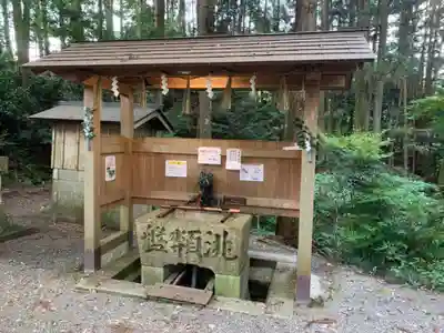 川添神社の手水舎