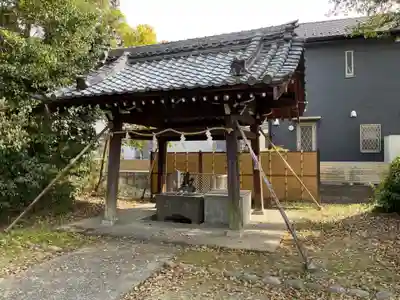 伊冨利部神社の手水舎