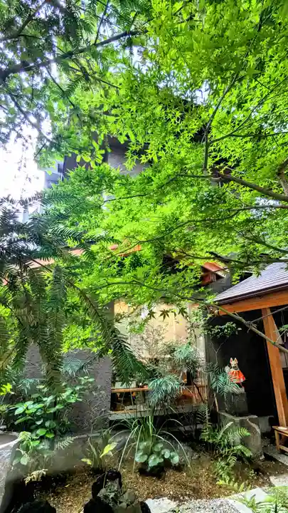 五十稲荷神社(栄寿稲荷神社)の自然