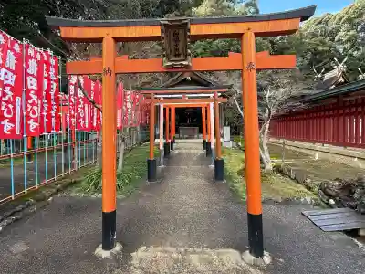 龍田大社の{uncategorized: "未分類", other: "その他", undefined: "問題あり", building: "その他建物", grave: "お墓", sacred_gate: "鳥居", guardian: "狛犬", statue: "像", buddha: "仏像", history: "歴史", nature: "自然", garden: "庭園", animal: "動物", pagoda: "塔", temizu: "手水舎", mountain_gate: "山門・神門", sanctuary: "本殿・本堂", subordinate: "末社・摂社", art: "芸術", scenery: "景色", jizo: "地蔵", ema: "絵馬", goshuin: "御朱印", omikuji: "おみくじ", items: "授与品その他", amulet: "お守り", goshuincho: "御朱印帳", eats: "食事", festival: "お祭り", votive_dance: "神楽", shichigosan: "七五三参", wedding: "結婚式", experience: "体験その他", initially: "初詣", around: "周辺", anti_infection: "感染症対策"}