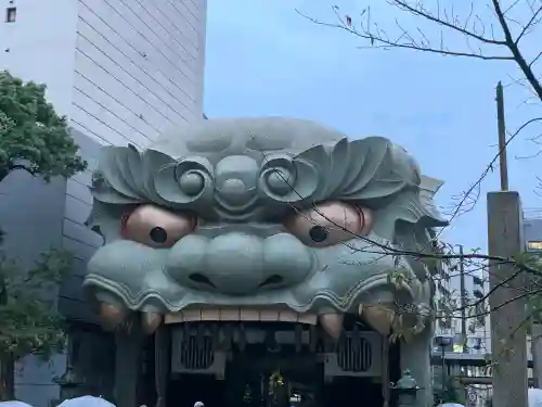 難波八阪神社の{uncategorized: "未分類", other: "その他", undefined: "問題あり", building: "その他建物", grave: "お墓", sacred_gate: "鳥居", guardian: "狛犬", statue: "像", buddha: "仏像", history: "歴史", nature: "自然", garden: "庭園", animal: "動物", pagoda: "塔", temizu: "手水舎", mountain_gate: "山門・神門", sanctuary: "本殿・本堂", subordinate: "末社・摂社", art: "芸術", scenery: "景色", jizo: "地蔵", ema: "絵馬", goshuin: "御朱印", omikuji: "おみくじ", items: "授与品その他", amulet: "お守り", goshuincho: "御朱印帳", eats: "食事", festival: "お祭り", votive_dance: "神楽", shichigosan: "七五三参", wedding: "結婚式", experience: "体験その他", initially: "初詣", around: "周辺", anti_infection: "感染症対策"}