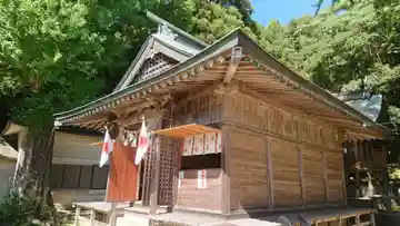 白沙八幡神社の本殿・本堂