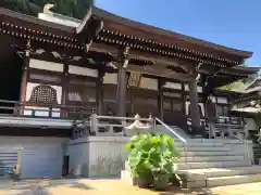 定光寺の本殿