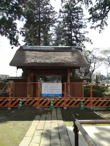 六地蔵寺の山門・神門