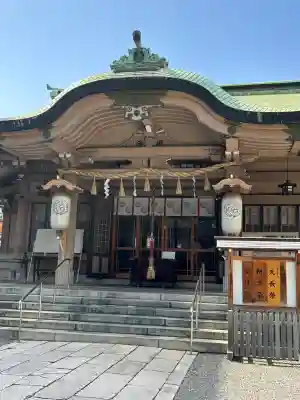 坐摩神社の{uncategorized: "未分類", other: "その他", undefined: "問題あり", building: "その他建物", grave: "お墓", sacred_gate: "鳥居", guardian: "狛犬", statue: "像", buddha: "仏像", history: "歴史", nature: "自然", garden: "庭園", animal: "動物", pagoda: "塔", temizu: "手水舎", mountain_gate: "山門・神門", sanctuary: "本殿・本堂", subordinate: "末社・摂社", art: "芸術", scenery: "景色", jizo: "地蔵", ema: "絵馬", goshuin: "御朱印", omikuji: "おみくじ", items: "授与品その他", amulet: "お守り", goshuincho: "御朱印帳", eats: "食事", festival: "お祭り", votive_dance: "神楽", shichigosan: "七五三参", wedding: "結婚式", experience: "体験その他", initially: "初詣", around: "周辺", anti_infection: "感染症対策"}