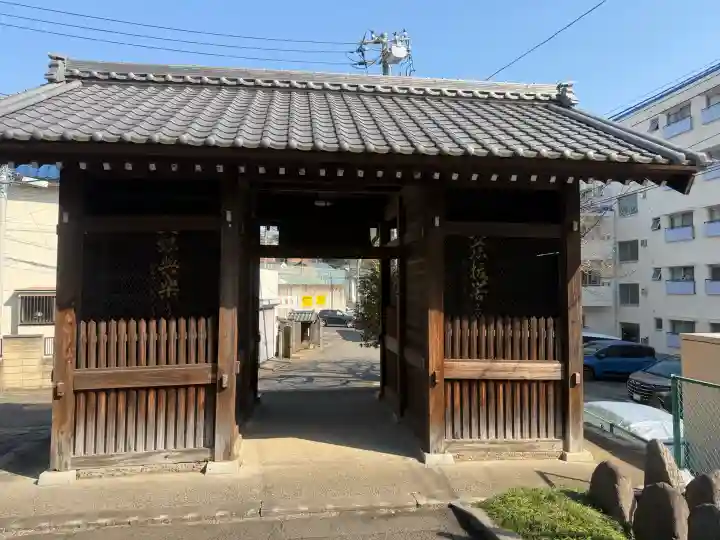 東福寺の{uncategorized: "未分類", other: "その他", undefined: "問題あり", building: "その他建物", grave: "お墓", sacred_gate: "鳥居", guardian: "狛犬", statue: "像", buddha: "仏像", history: "歴史", nature: "自然", garden: "庭園", animal: "動物", pagoda: "塔", temizu: "手水舎", mountain_gate: "山門・神門", sanctuary: "本殿・本堂", subordinate: "末社・摂社", art: "芸術", scenery: "景色", jizo: "地蔵", ema: "絵馬", goshuin: "御朱印", omikuji: "おみくじ", items: "授与品その他", amulet: "お守り", goshuincho: "御朱印帳", eats: "食事", festival: "お祭り", votive_dance: "神楽", shichigosan: "七五三参", wedding: "結婚式", experience: "体験その他", initially: "初詣", around: "周辺", anti_infection: "感染症対策"}