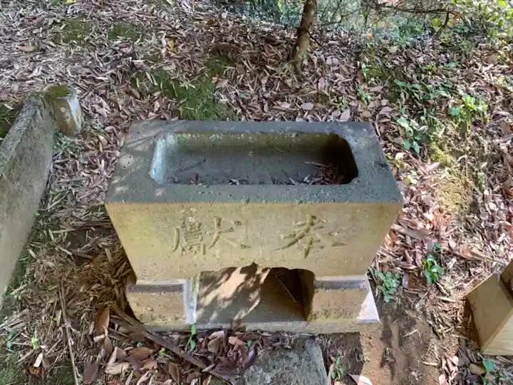 苗鹿神社の手水舎