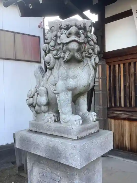 神明社(稲永)の狛犬
