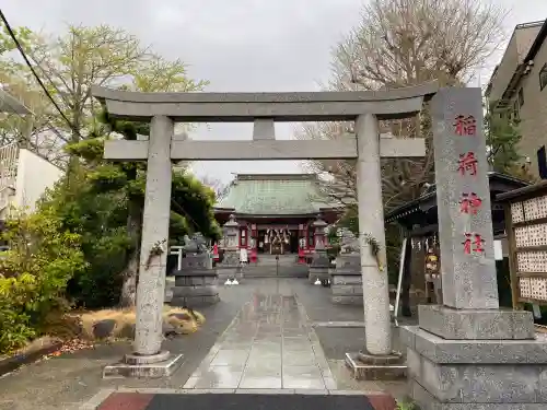 当代島稲荷神社の{uncategorized: "未分類", other: "その他", undefined: "問題あり", building: "その他建物", grave: "お墓", sacred_gate: "鳥居", guardian: "狛犬", statue: "像", buddha: "仏像", history: "歴史", nature: "自然", garden: "庭園", animal: "動物", pagoda: "塔", temizu: "手水舎", mountain_gate: "山門・神門", sanctuary: "本殿・本堂", subordinate: "末社・摂社", art: "芸術", scenery: "景色", jizo: "地蔵", ema: "絵馬", goshuin: "御朱印", omikuji: "おみくじ", items: "授与品その他", amulet: "お守り", goshuincho: "御朱印帳", eats: "食事", festival: "お祭り", votive_dance: "神楽", shichigosan: "七五三参", wedding: "結婚式", experience: "体験その他", initially: "初詣", around: "周辺", anti_infection: "感染症対策"}