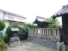 稲荷神社の本殿