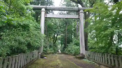 神明社の鳥居