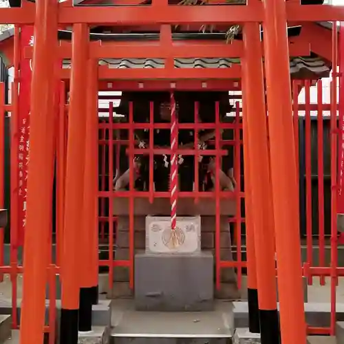 金綱稲荷神社の鳥居