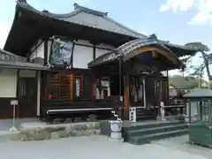 観音寺の本殿