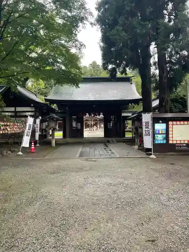 駒形神社の山門・神門