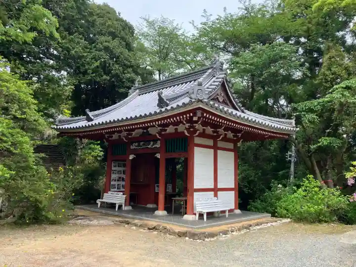 太江寺の{uncategorized: "未分類", other: "その他", undefined: "問題あり", building: "その他建物", grave: "お墓", sacred_gate: "鳥居", guardian: "狛犬", statue: "像", buddha: "仏像", history: "歴史", nature: "自然", garden: "庭園", animal: "動物", pagoda: "塔", temizu: "手水舎", mountain_gate: "山門・神門", sanctuary: "本殿・本堂", subordinate: "末社・摂社", art: "芸術", scenery: "景色", jizo: "地蔵", ema: "絵馬", goshuin: "御朱印", omikuji: "おみくじ", items: "授与品その他", amulet: "お守り", goshuincho: "御朱印帳", eats: "食事", festival: "お祭り", votive_dance: "神楽", shichigosan: "七五三参", wedding: "結婚式", experience: "体験その他", initially: "初詣", around: "周辺", anti_infection: "感染症対策"}