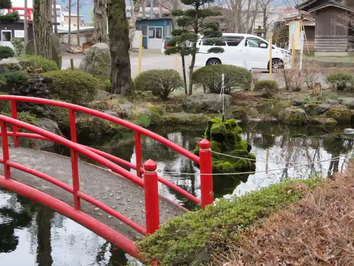 小室浅間神社の庭園