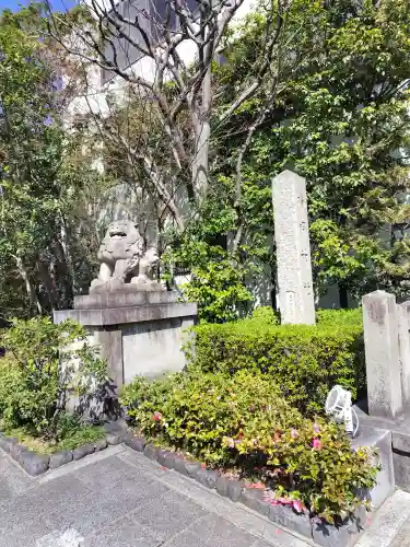 晴明神社の{uncategorized: "未分類", other: "その他", undefined: "問題あり", building: "その他建物", grave: "お墓", sacred_gate: "鳥居", guardian: "狛犬", statue: "像", buddha: "仏像", history: "歴史", nature: "自然", garden: "庭園", animal: "動物", pagoda: "塔", temizu: "手水舎", mountain_gate: "山門・神門", sanctuary: "本殿・本堂", subordinate: "末社・摂社", art: "芸術", scenery: "景色", jizo: "地蔵", ema: "絵馬", goshuin: "御朱印", omikuji: "おみくじ", items: "授与品その他", amulet: "お守り", goshuincho: "御朱印帳", eats: "食事", festival: "お祭り", votive_dance: "神楽", shichigosan: "七五三参", wedding: "結婚式", experience: "体験その他", initially: "初詣", around: "周辺", anti_infection: "感染症対策"}
